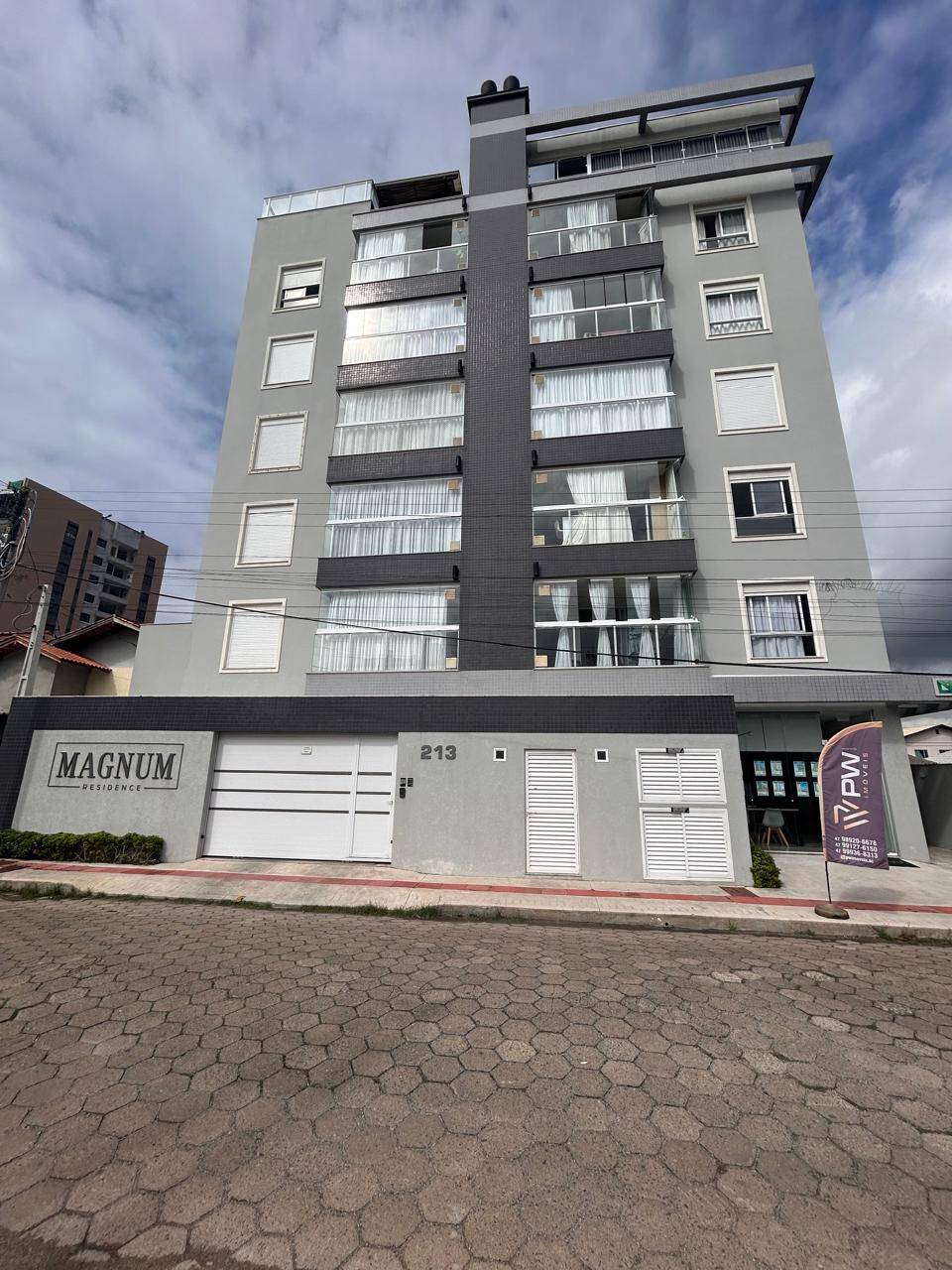 #285 - Apartamento para Venda em Navegantes - SC