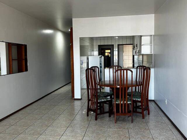 #290 - Apartamento para Venda em Navegantes - SC - 3