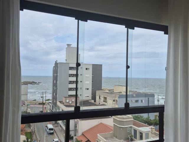 Apartamento para Locação em Navegantes - 2