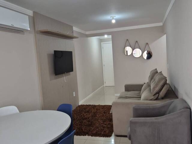 #325 - Apartamento para Locação em Navegantes - SC - 2