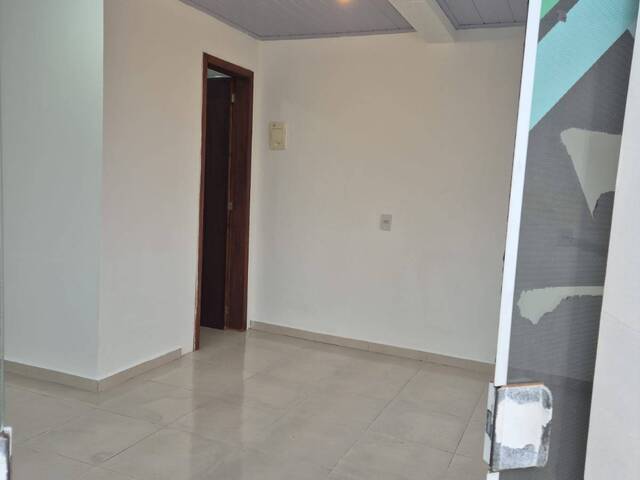 Sala para Locação em Navegantes - 3