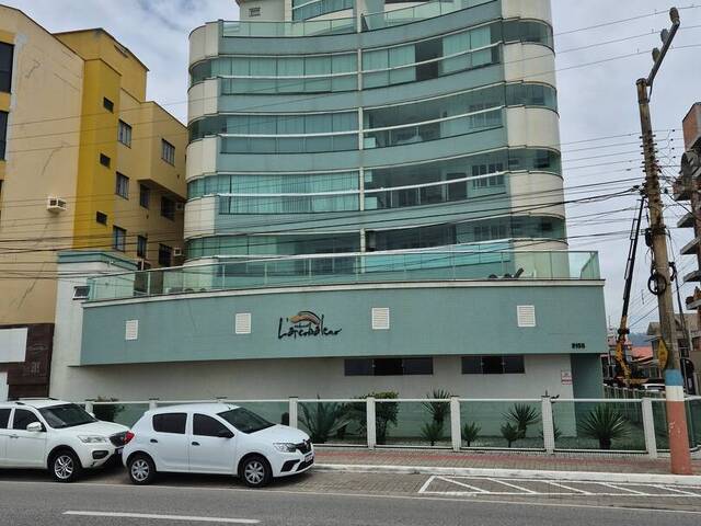 #344 - Apartamento para Venda em Navegantes - SC